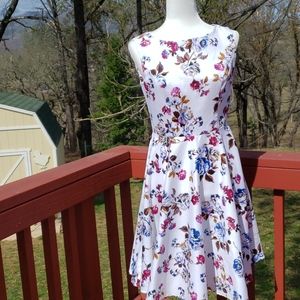 Grace Karin flowered dress, size med